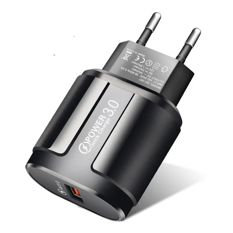 White and black smart charger for mobile phones with compact dimensions and multiple plug options