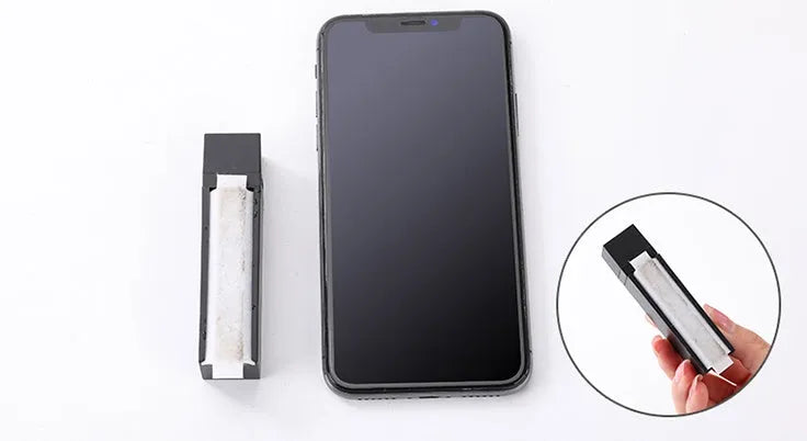 Black pack of 40 disposable mobile phone screen cleaner wipes for decontamination and sterilization