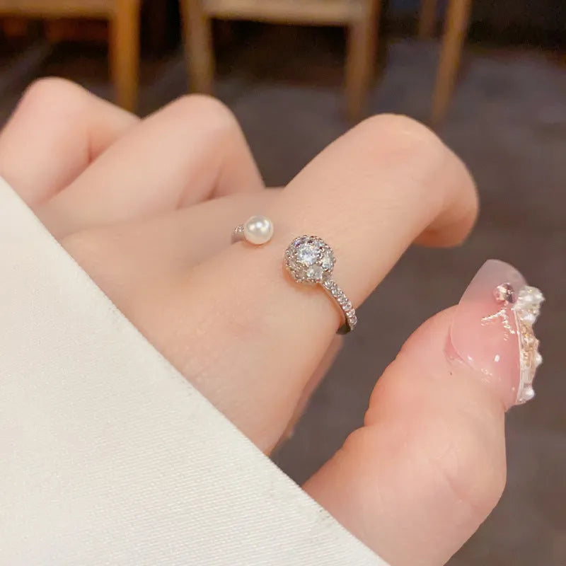 Women's round zircon open-end ring in gold or silver colour with real gold plating