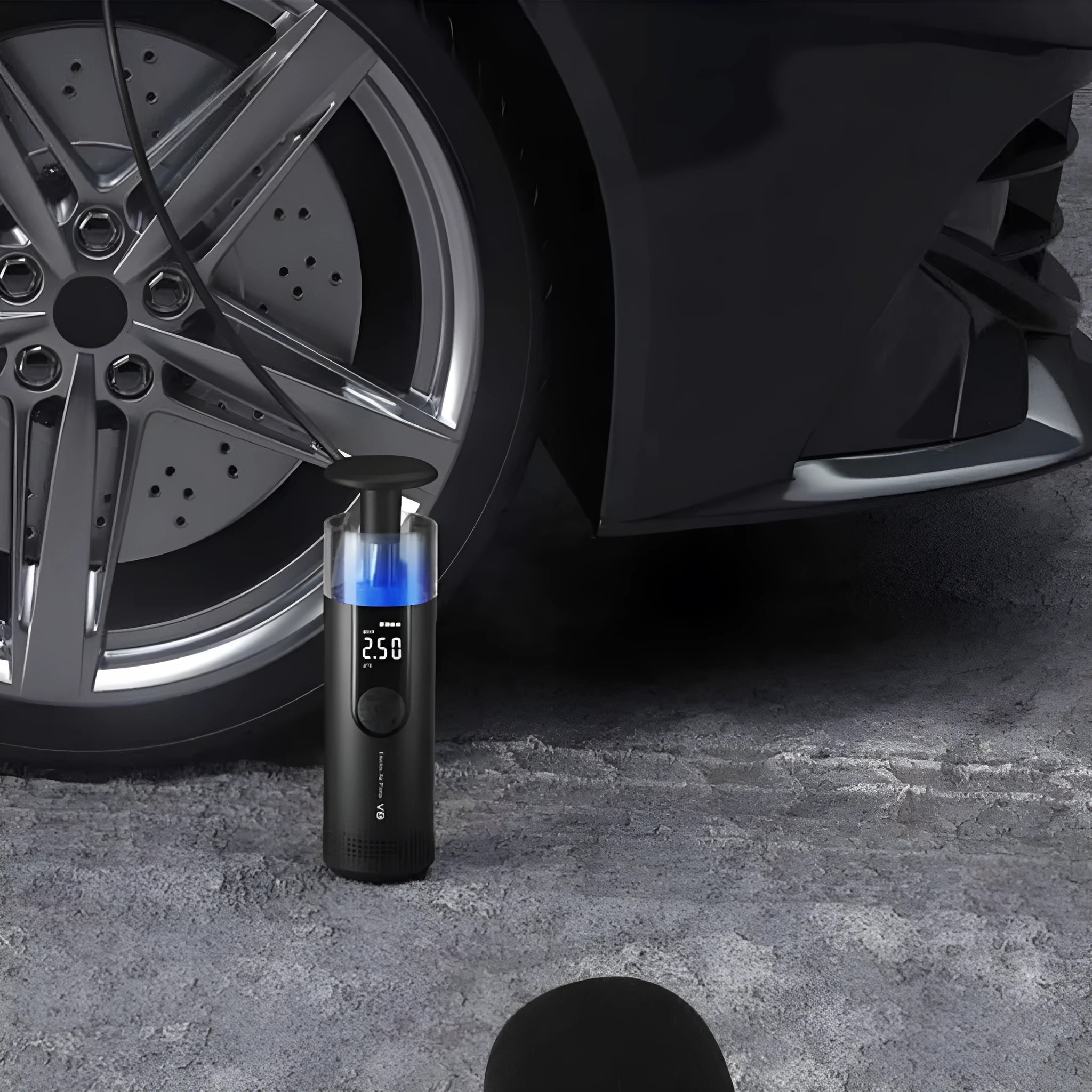 CS-V8 electric tyre pump with digital display, 600cm cable, and pressure gauge for vehicle inflation