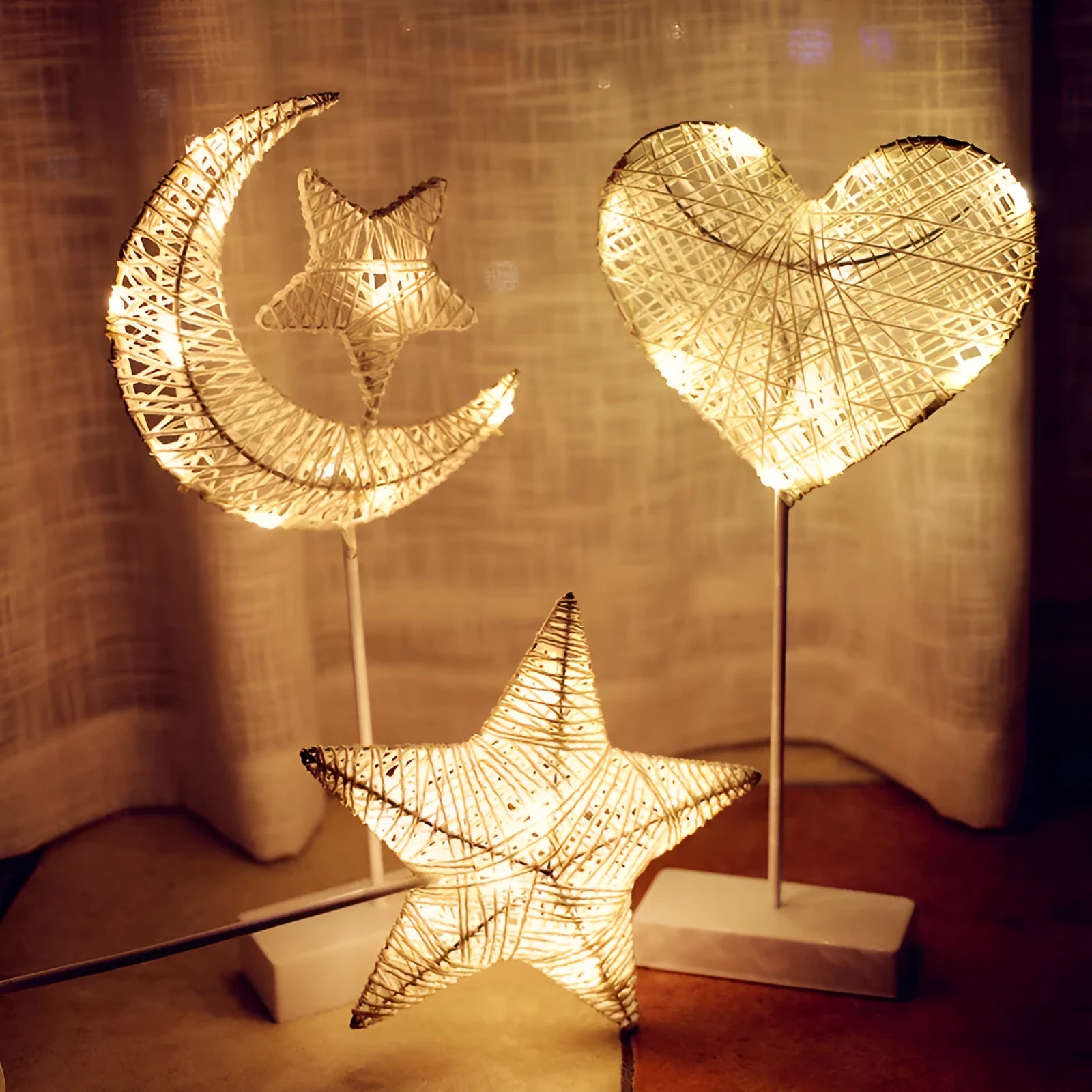Rattan and PC LED star table lamp with battery operation for bedroom decoration