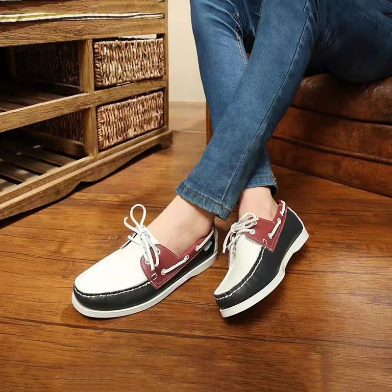 Men's British style casual shoes in artificial PU leather with a flat heel and round toe.