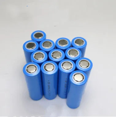 18650 lithium-ion rechargeable battery 3.7V 2600mAh capacity with safety labels