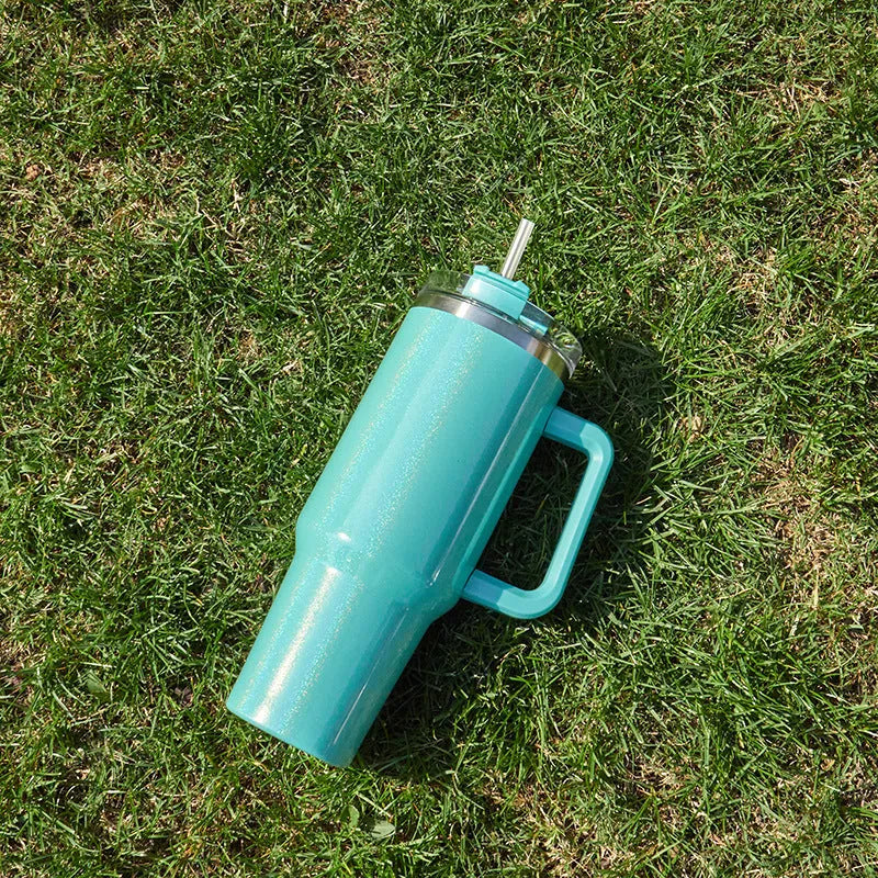 Large stainless steel vacuum insulation cup with double-layer construction in rainbow colour option