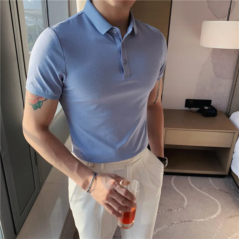 Slim-fit solid colour polo shirt with lapel collar and short sleeves on a hanger.