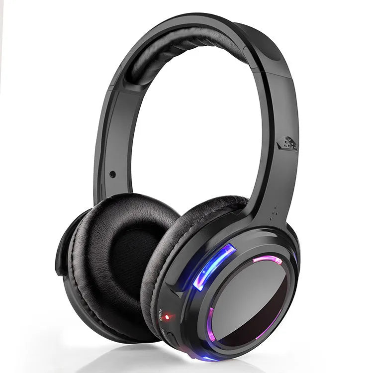 Black silent disco wireless headphones with 40mm speakers and 3.5mm connection cable
