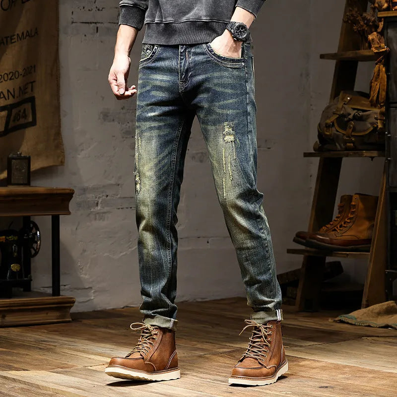 Men's skinny fit stretch denim jeans in retro colour with zip fly