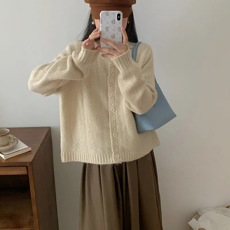 Korean artistic retro style sweater coat in viscose fibre fabric with loose fit and cardigan design