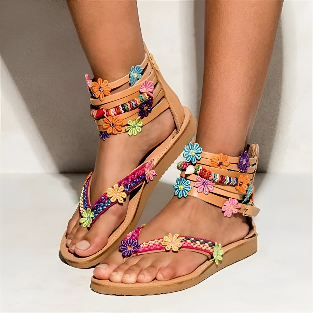Ethnic beaded petal sandals with round toe and floral decoration on artificial PU upper