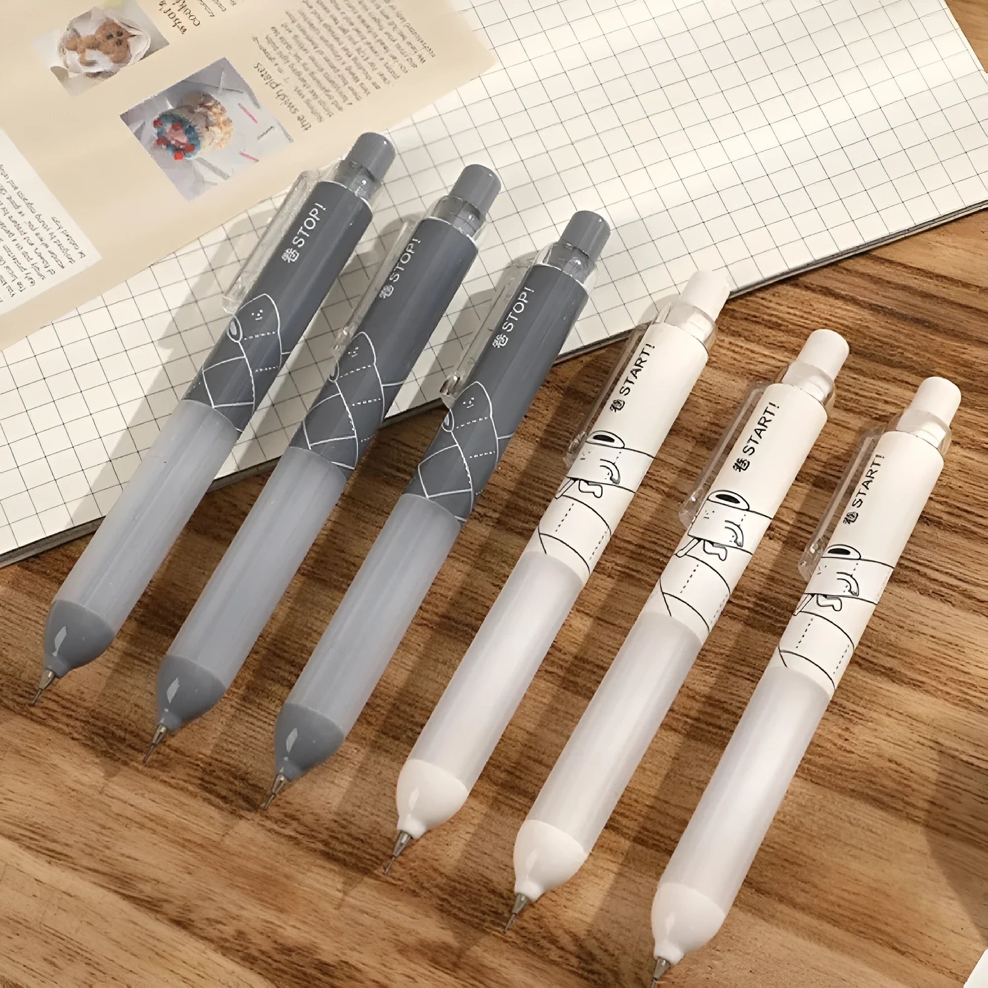 0.5mm mechanical pencil with cloud grip in black and white colours