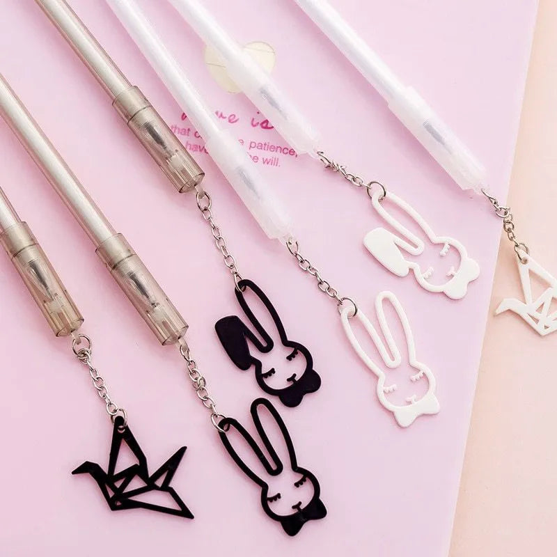 0.38mm gel pen with paper crane or rabbit pendant decoration, 17cm plastic construction
