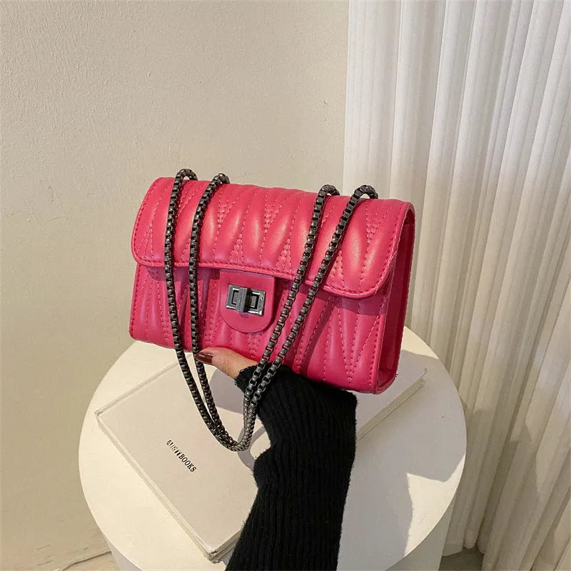 Retro textured diamond pattern women's small shoulder bag in PU leather, horizontal square shape 21x14x7cm