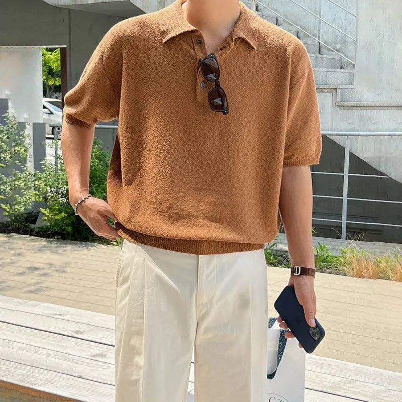 Retro knitted polo shirt for men in caramel colour with asymmetric design and short sleeves