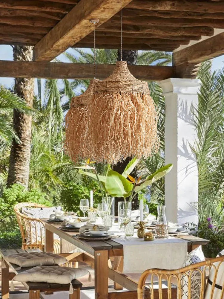 Retro southeast Asian style pendant light with 50cm diameter woven from wild vetch and willow materials