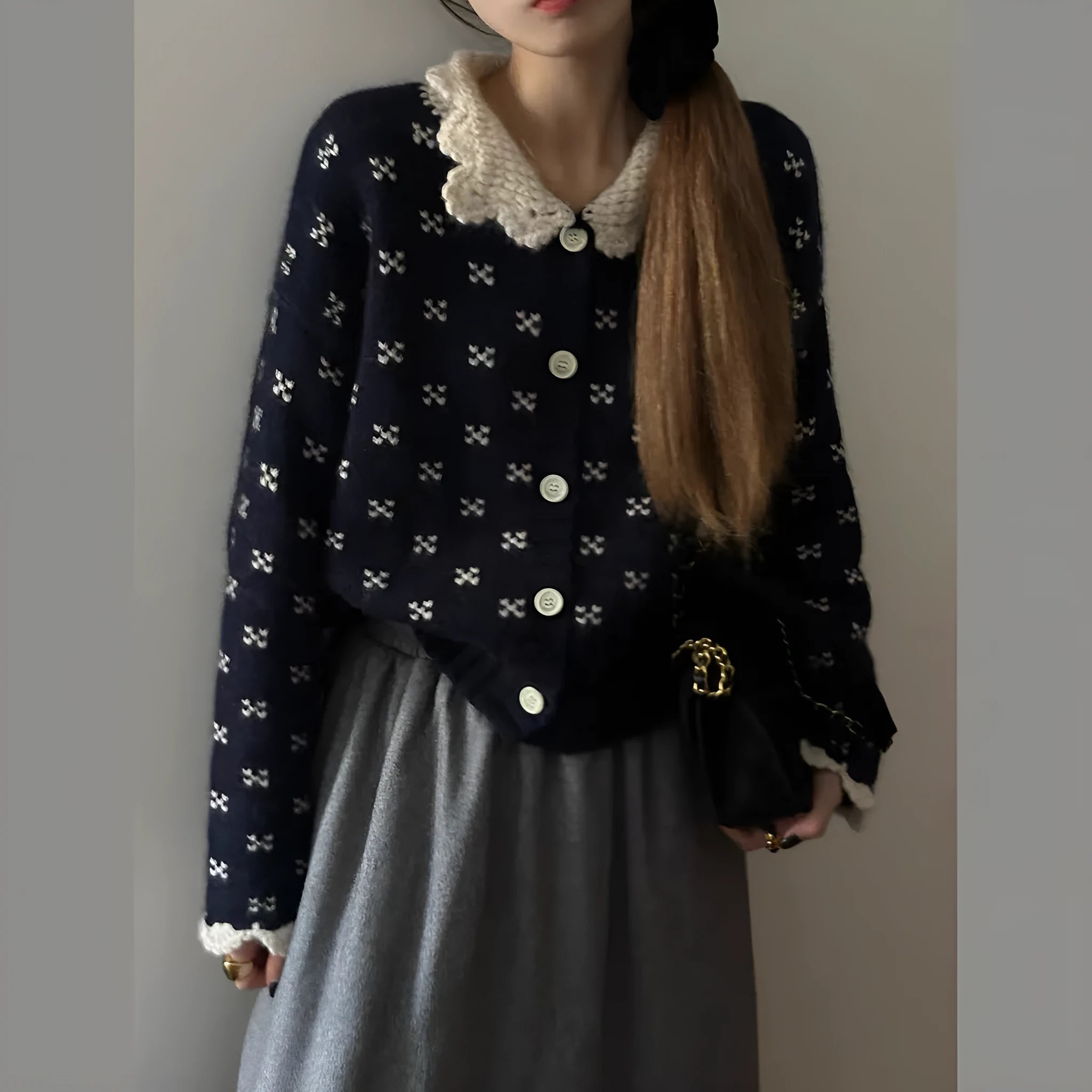 Retro Peter Pan collar knitted cardigan coat in cashmere blend fabric, floral pattern.