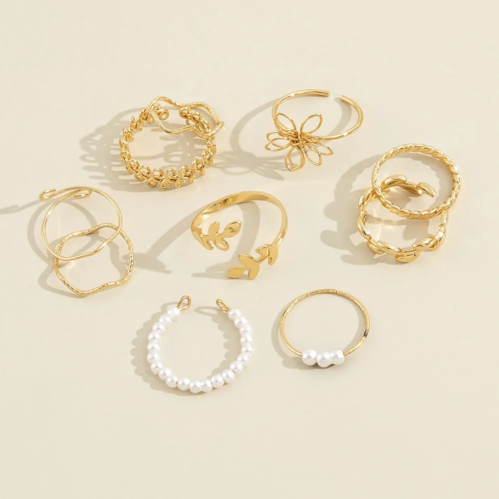 Openwork flower design ring set with glossy gold finish for women's fashion jewellery