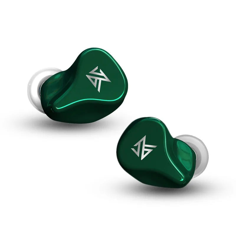 Z1 true wireless stereo headphones in black or green with in-ear design and Bluetooth 5.0 connectivity