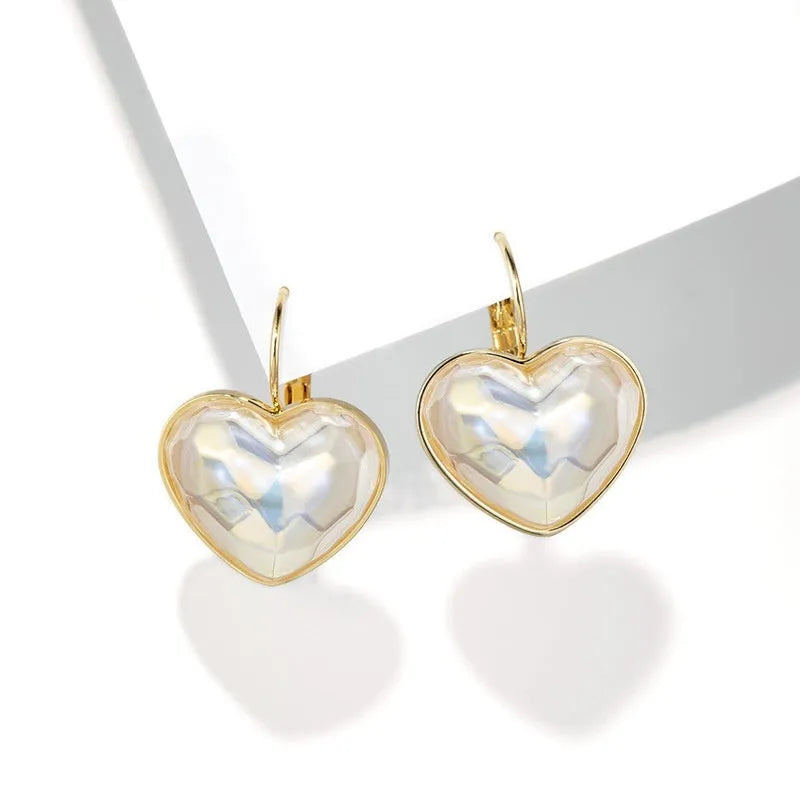 Gold summer fashion ear clip pair for women with alloy metal construction and natural style