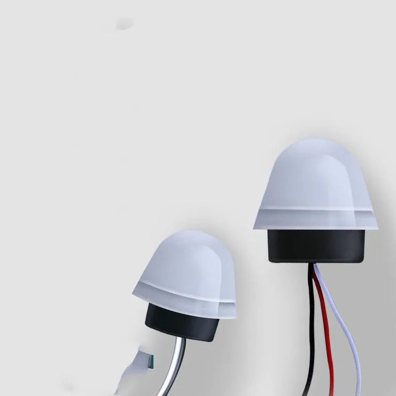 White automatic induction street lamp with 3-5 metre sensor range for 220V outdoor security lighting