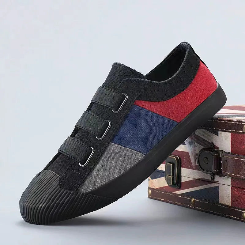 Men's low-top canvas sneakers with elastic band closure in neutral colour options