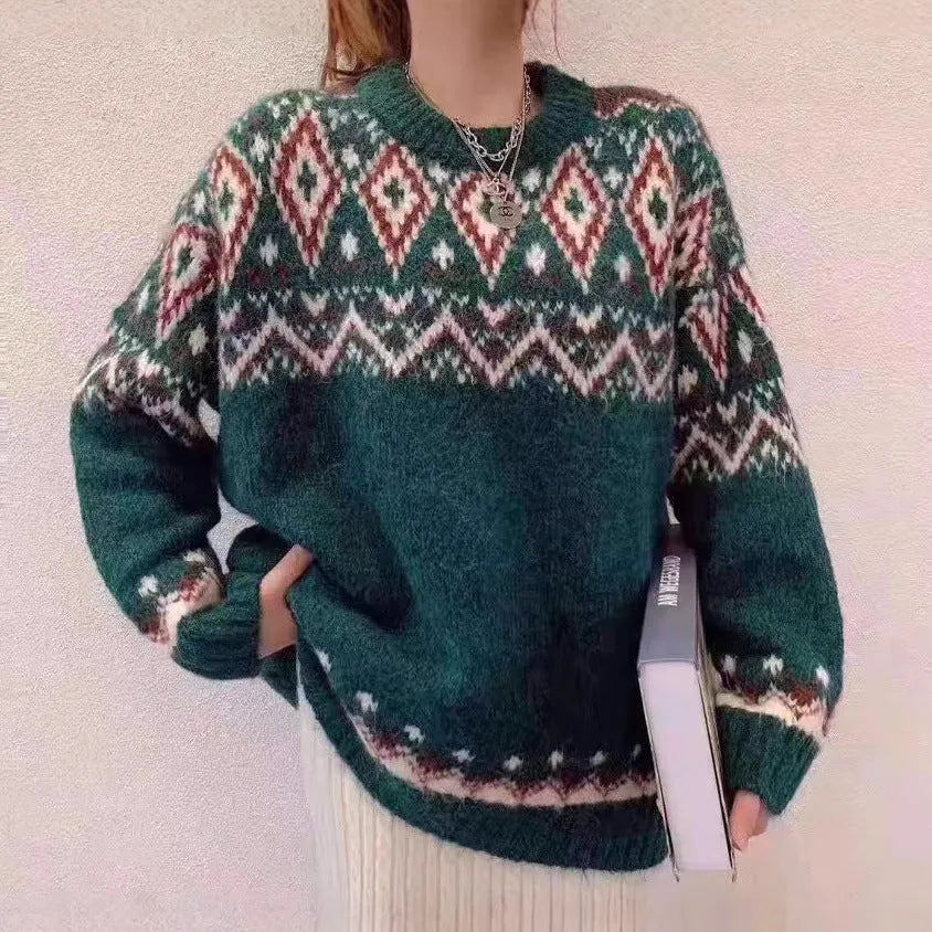 Retro striped pullover knitted top with long sleeves in white or red