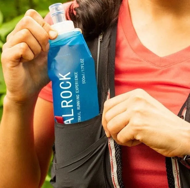 Plastic portable drinking straw for mountain climbing and cycling off-road use