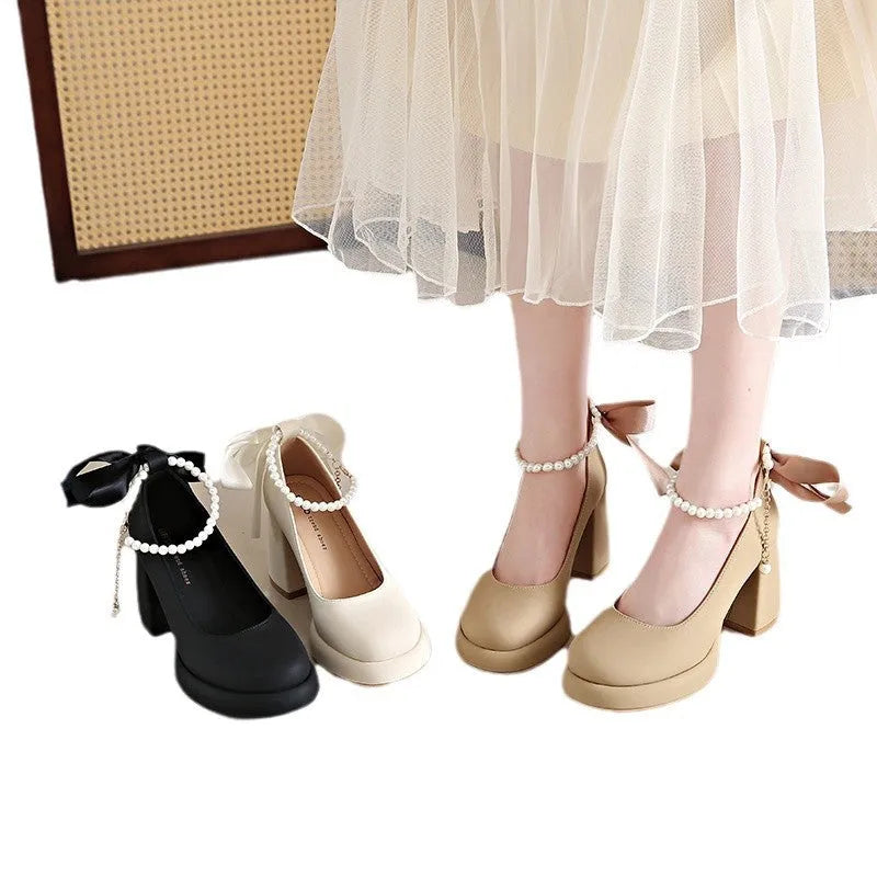 Women's beige Mary Jane shoes with chunky heels and ankle-strap buckle fastening, round toe shape