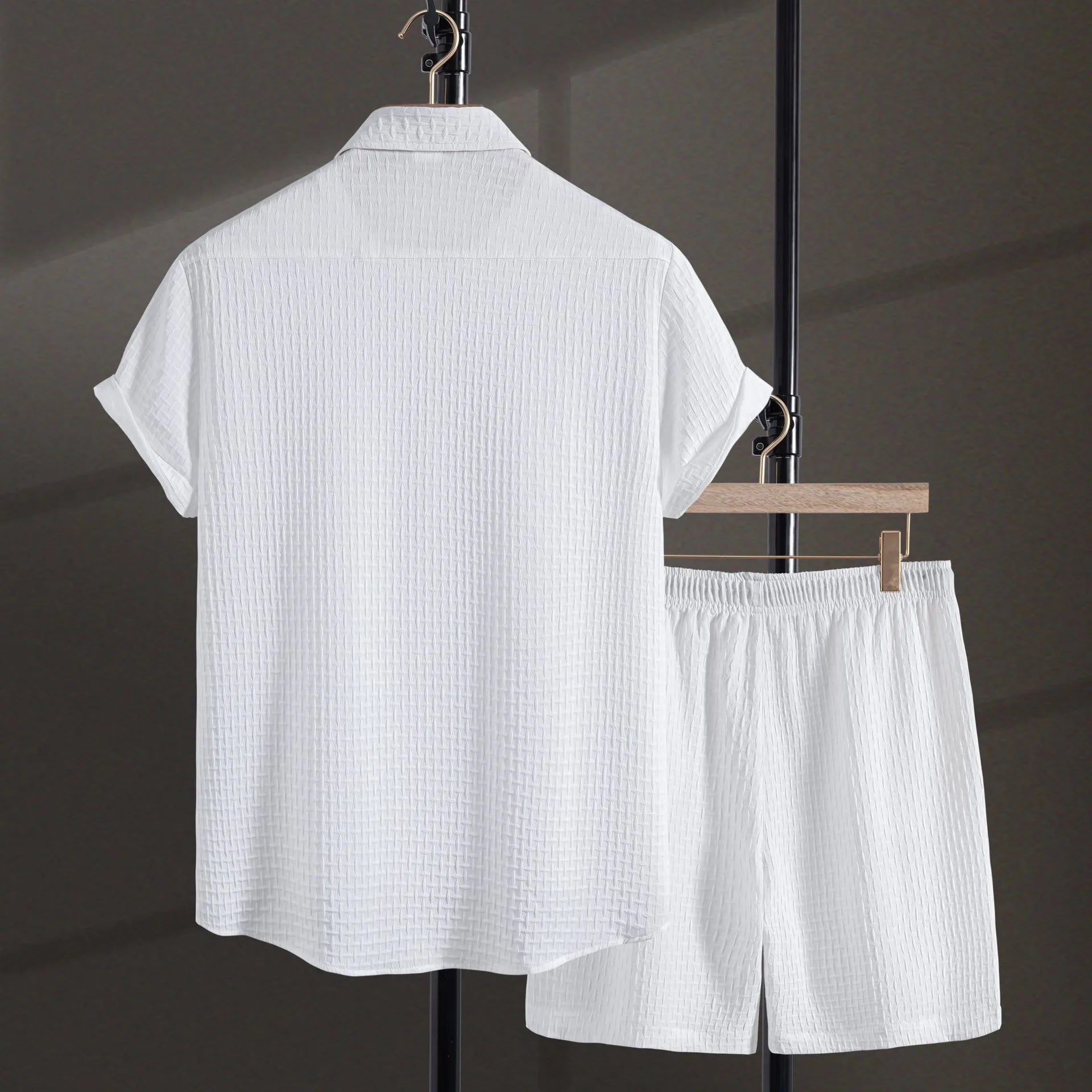 Men's beach suit with short sleeve shirt and matching shorts in cotton blend fabric