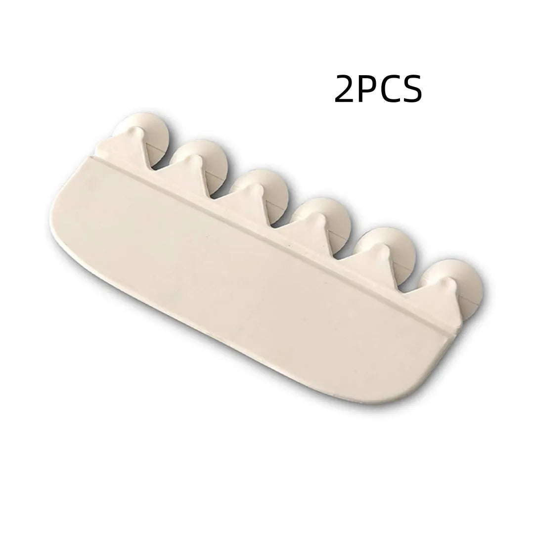 White PVC toilet urine blocking board for children's toilet training and splash prevention