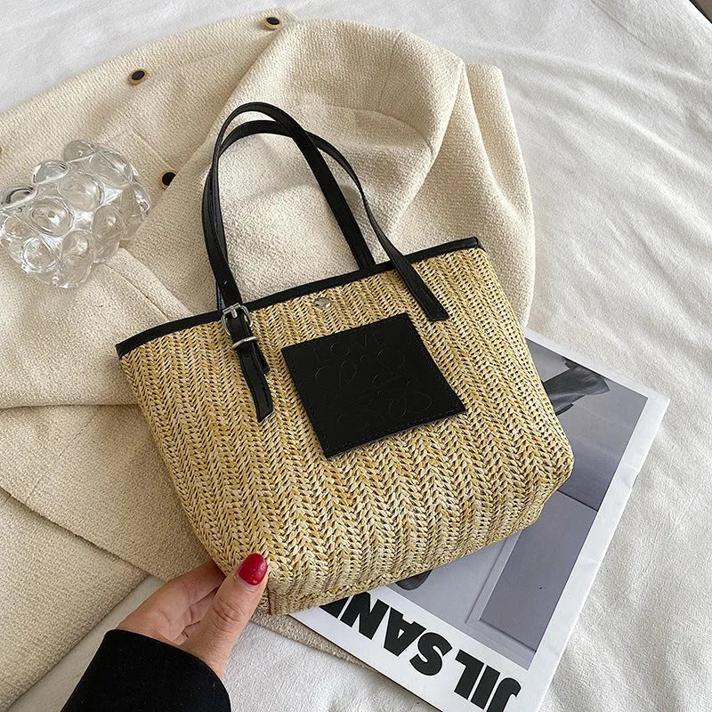 Straw woven women's shoulder bag in retro style with three-dimensional pocket