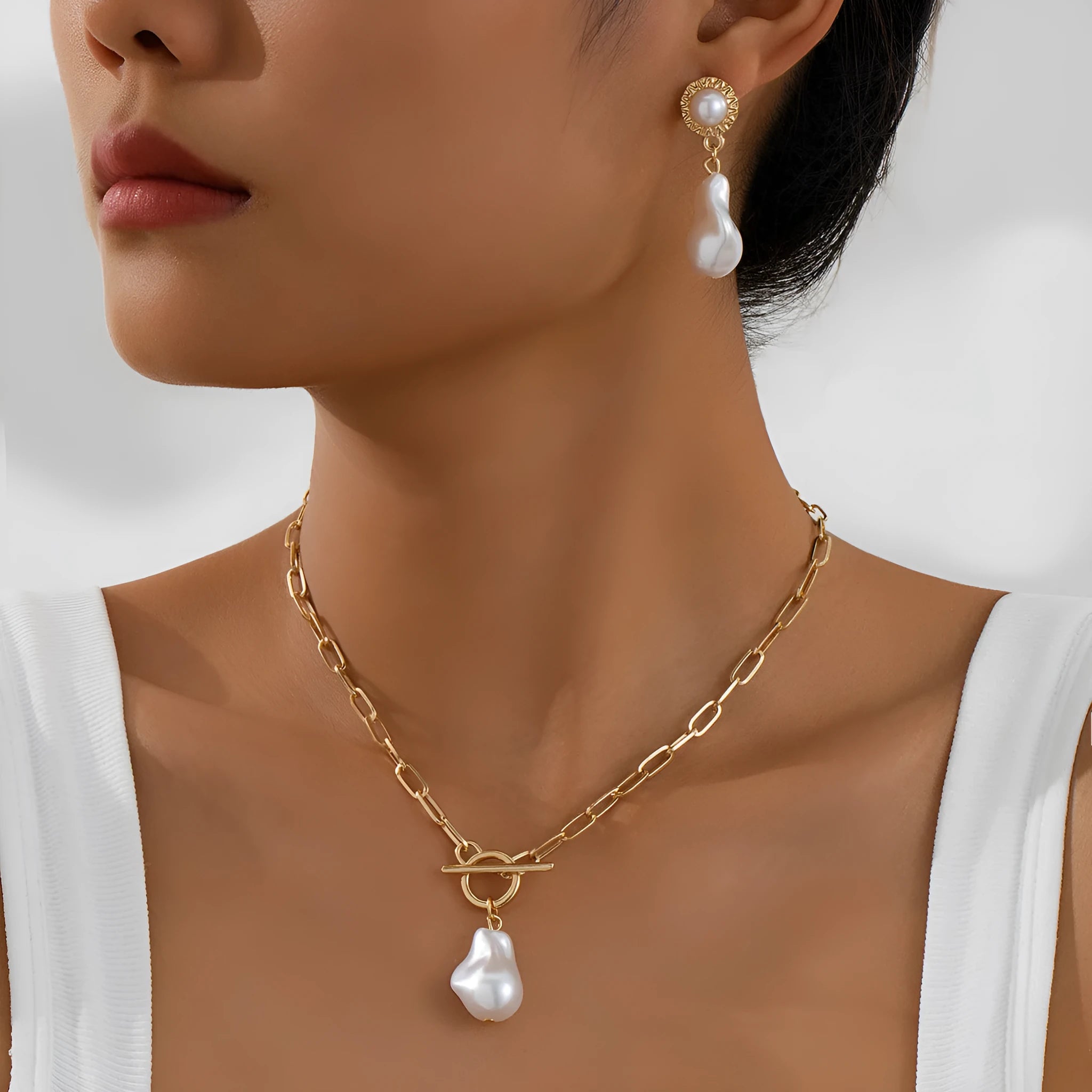 Gold retro baroque pearl necklace and earrings jewellery set