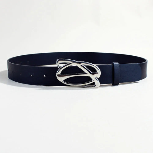 Casual silver buckle belt with PU leather strap in 105cm length and 3.3cm width