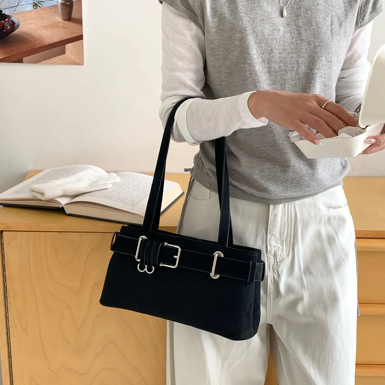Retro polyester underarm bag in horizontal square shape with sewing thread and lock detail, available in multiple autumn colours