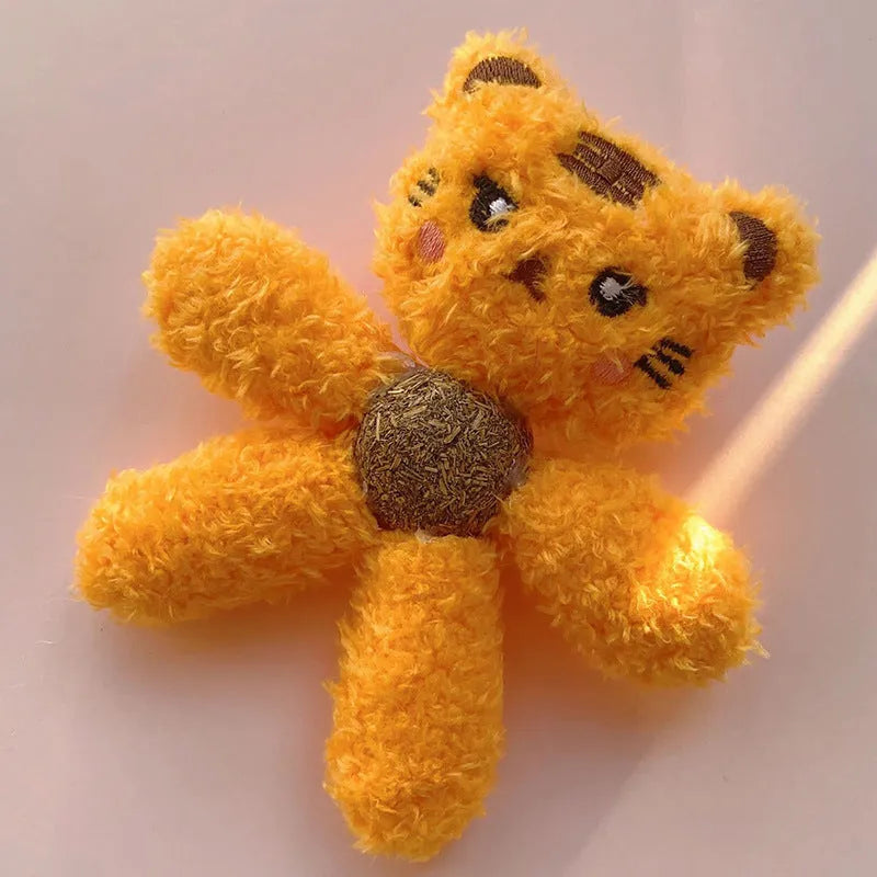 Edible catnip ball chewing toy for kittens in animal designs with cat grass filling