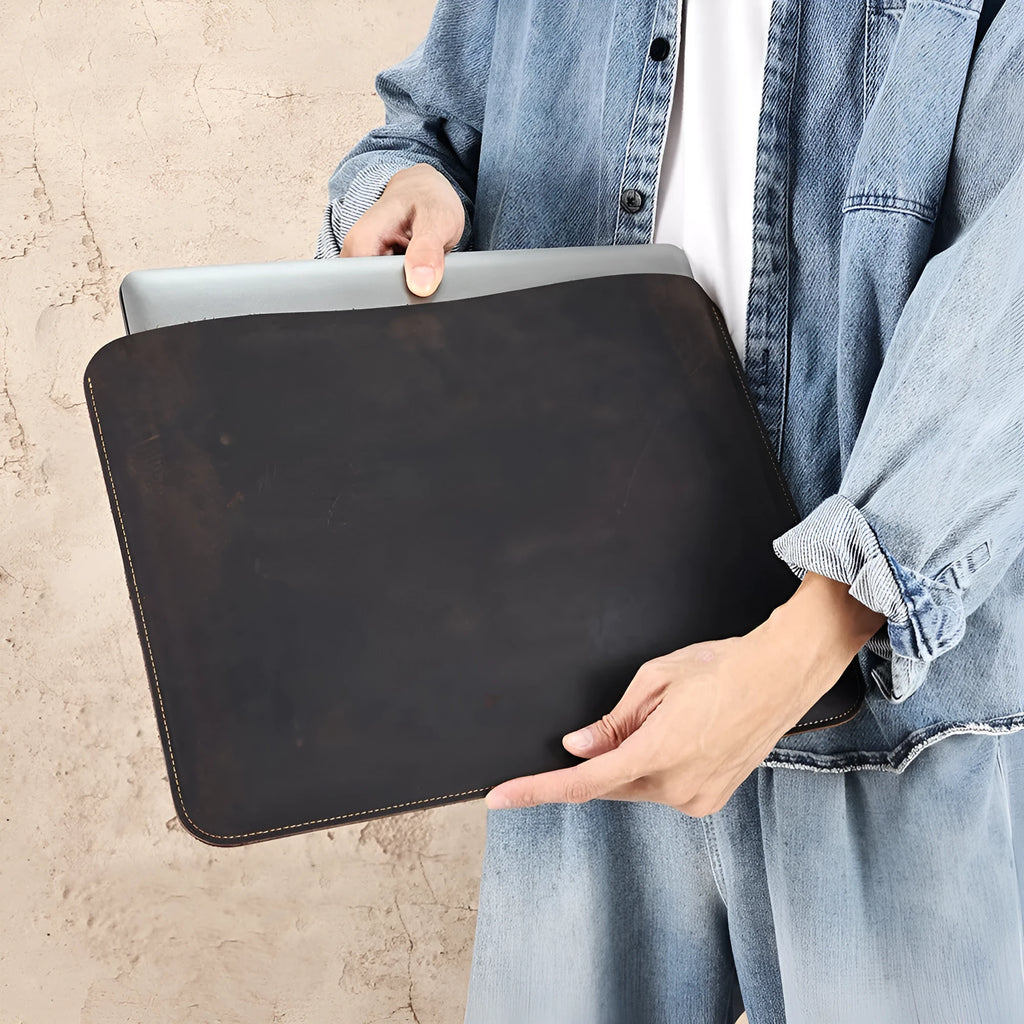 Crazy Horse leather horizontal computer liner bag in genuine cowhide with wear-resistant construction