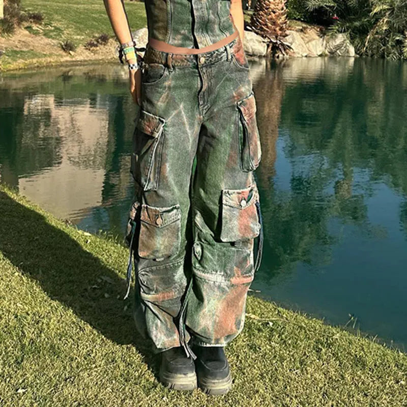 Retro colour bleaching multi-pocket cargo denim trousers in loose fit with gradient patch pockets