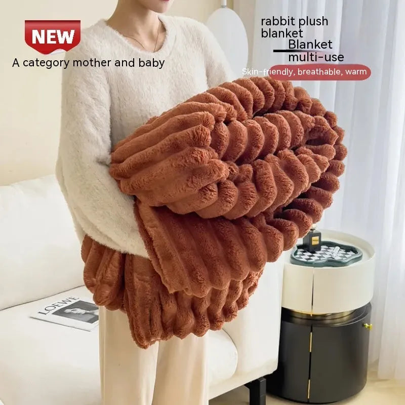 Soft Wind double-sided thickening faux rabbit fur blanket in a solid colour, shown in one of ten available shades.
