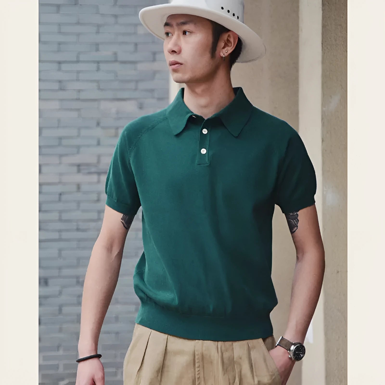 Retro slim fit knitted cotton short-sleeved T-shirt in earth-tone colours