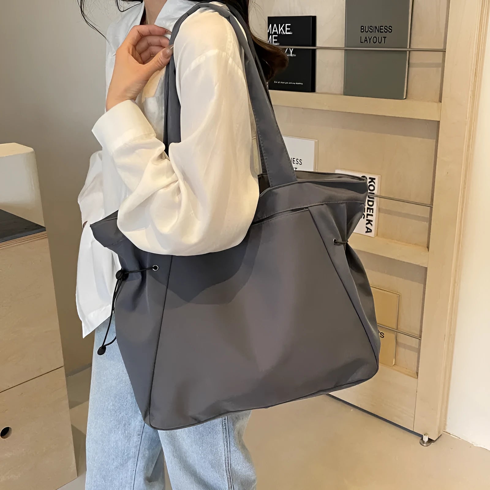 Soft Oxford cloth folding commuter tote bag in street style design showing colour options