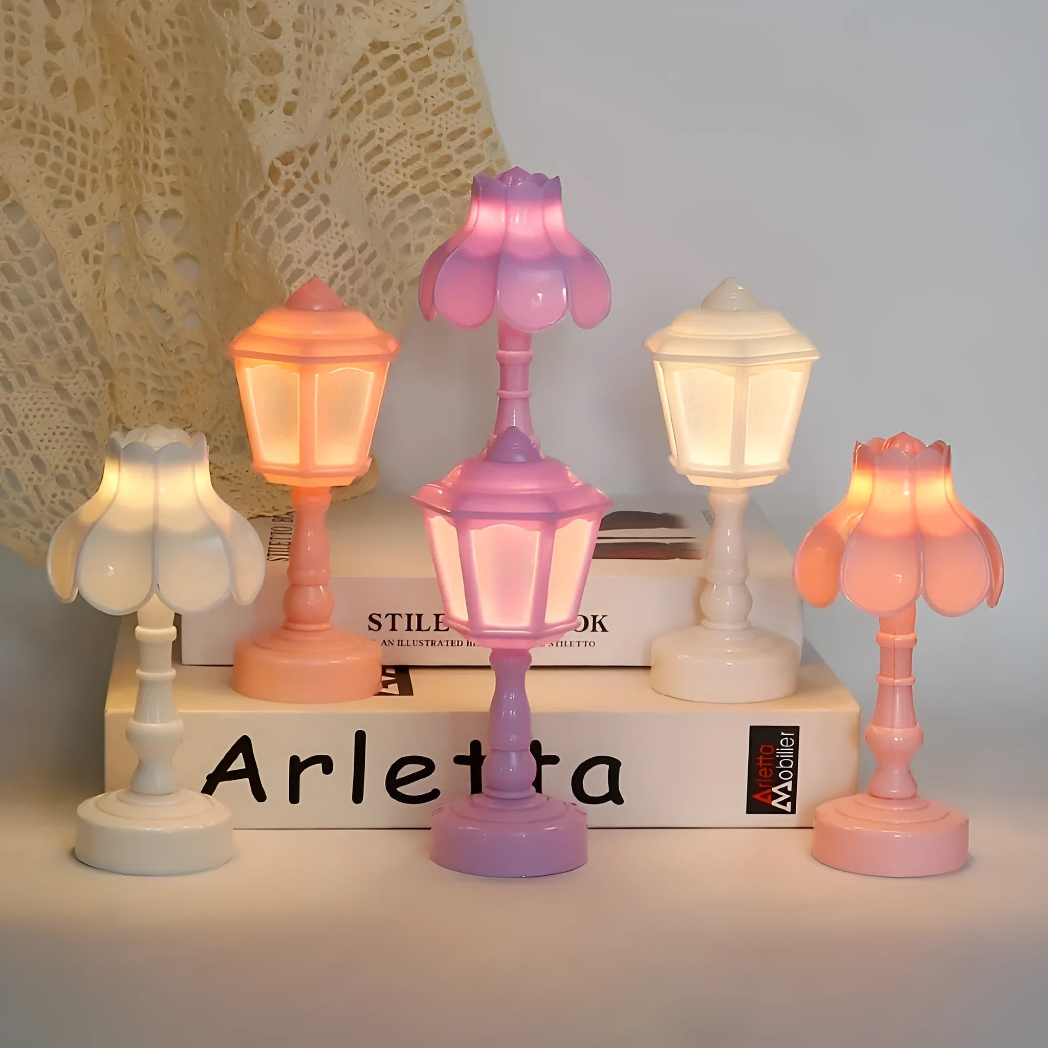 Retro pagoda shaped night lamp with geometric design in light purple colour