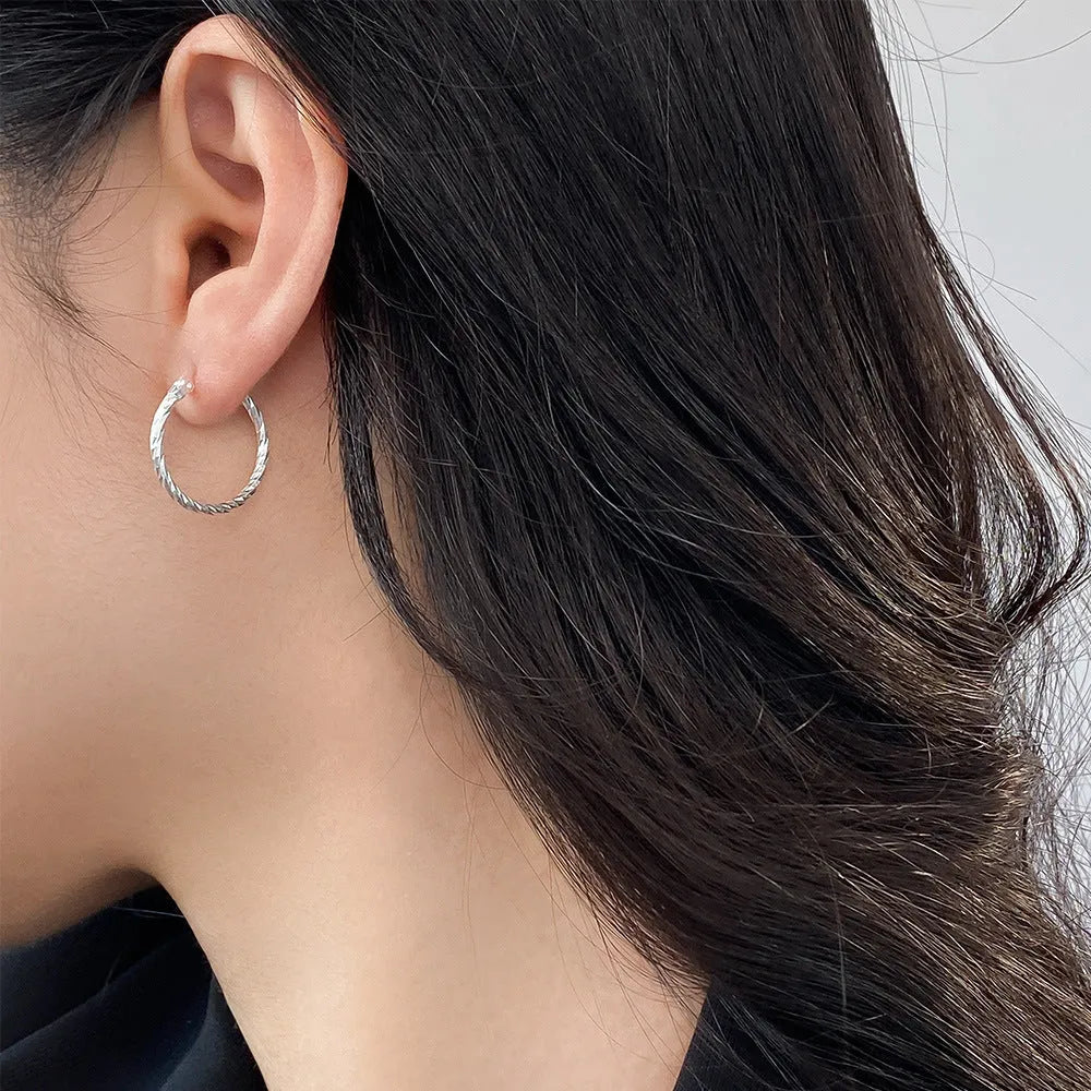 S925 silver round geometric carved ear clip pair on open cuff design for women