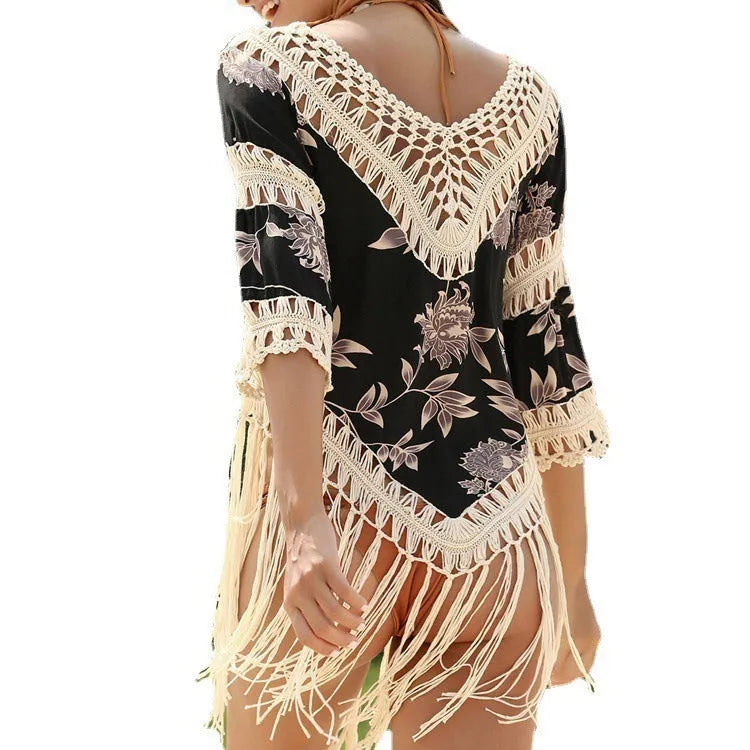 Women's loose beach sun protection shirt with hollow-out v-neck and three-quarter length sleeves