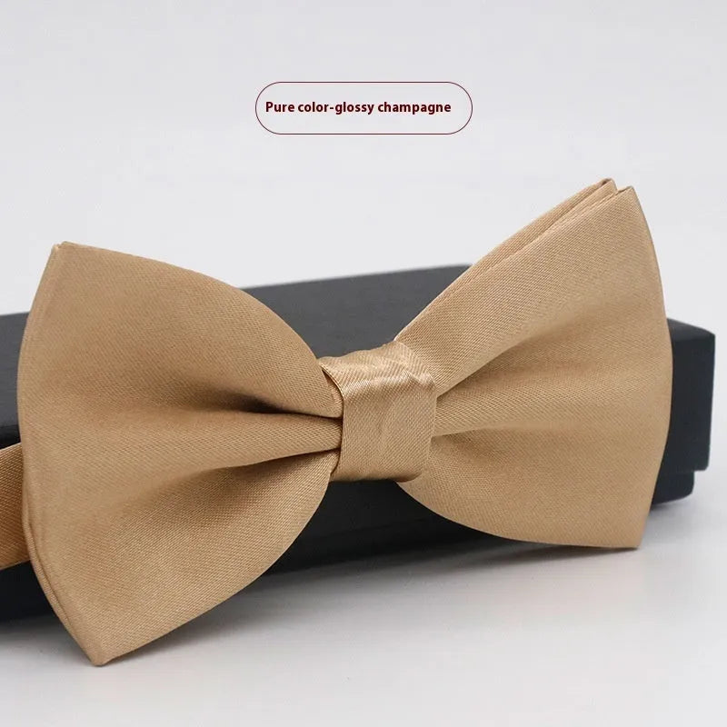 Men's flat head solid colour bow tie in polyester, showing 12cm by 6cm size on a background.