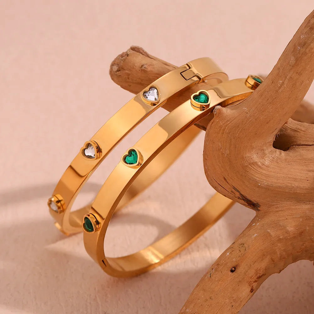 Women's stainless steel peach heart bracelet with micro-inlaid design in green colour option