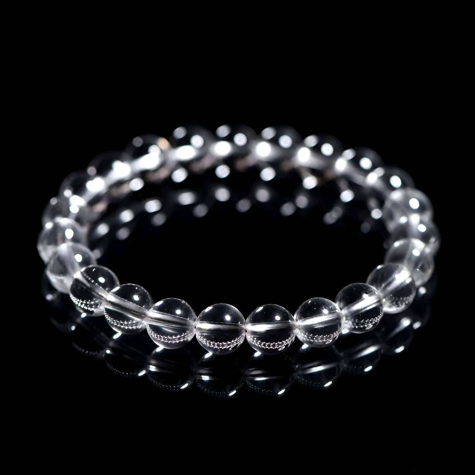 Donghai old mine white crystal bead bracelet in single circle design.