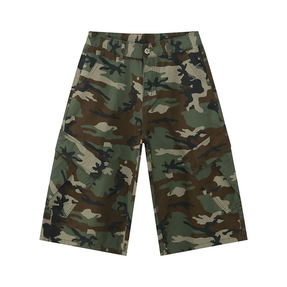 Men's cotton camouflage jeans with wide loose legs, cropped length and large side pockets
