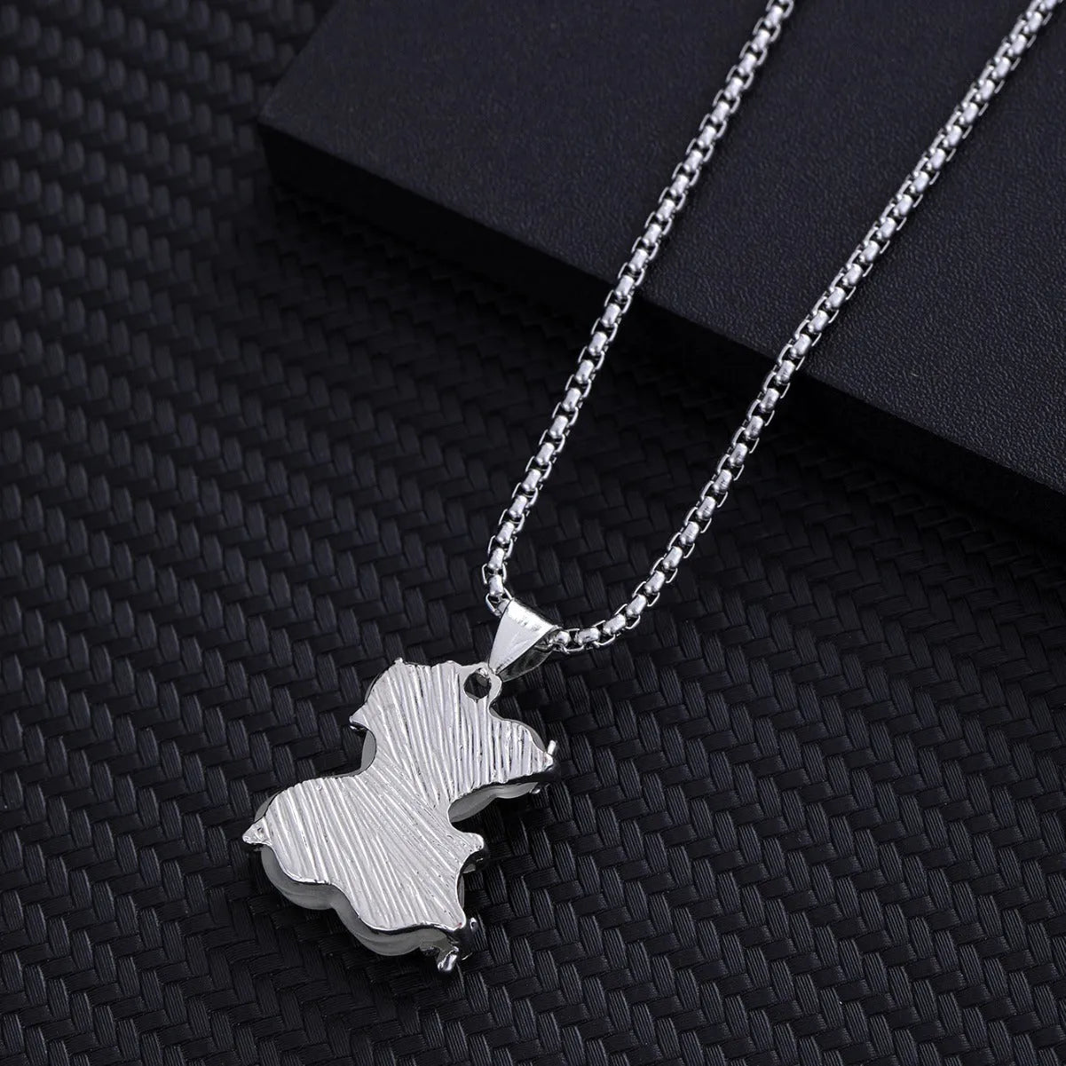 White K-color alloy bear pendant on titanium steel lock chain necklace