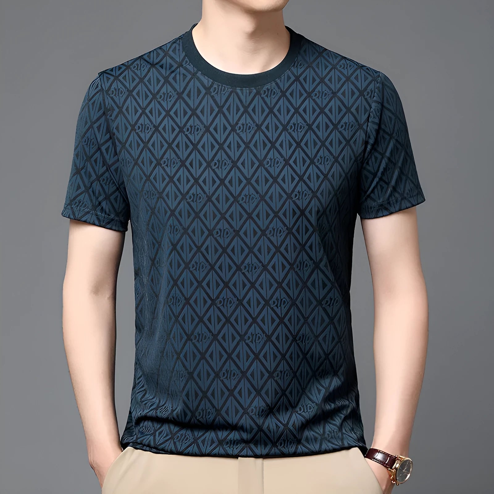 Men's black loose fit short sleeve T-shirt with round neck in Ice Silk antibacterial fabric