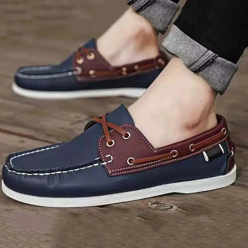Men's British style casual shoes in artificial PU leather with a flat heel and round toe.
