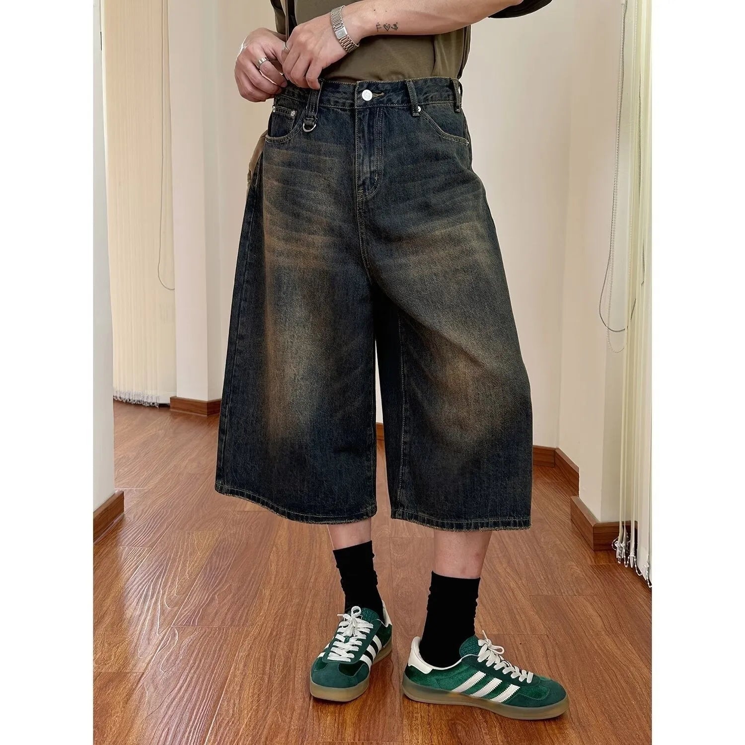 Men's loose straight-leg denim shorts in blue with micro-elastic true-ran fabric for summer wear